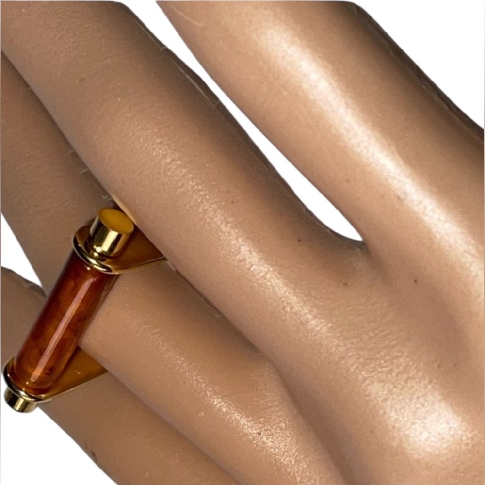 FASHION JEWELRY AMBER CROSSBAR RING STAINLESS STEEL WOMEN GOLD-TONED PLATED SZ 9